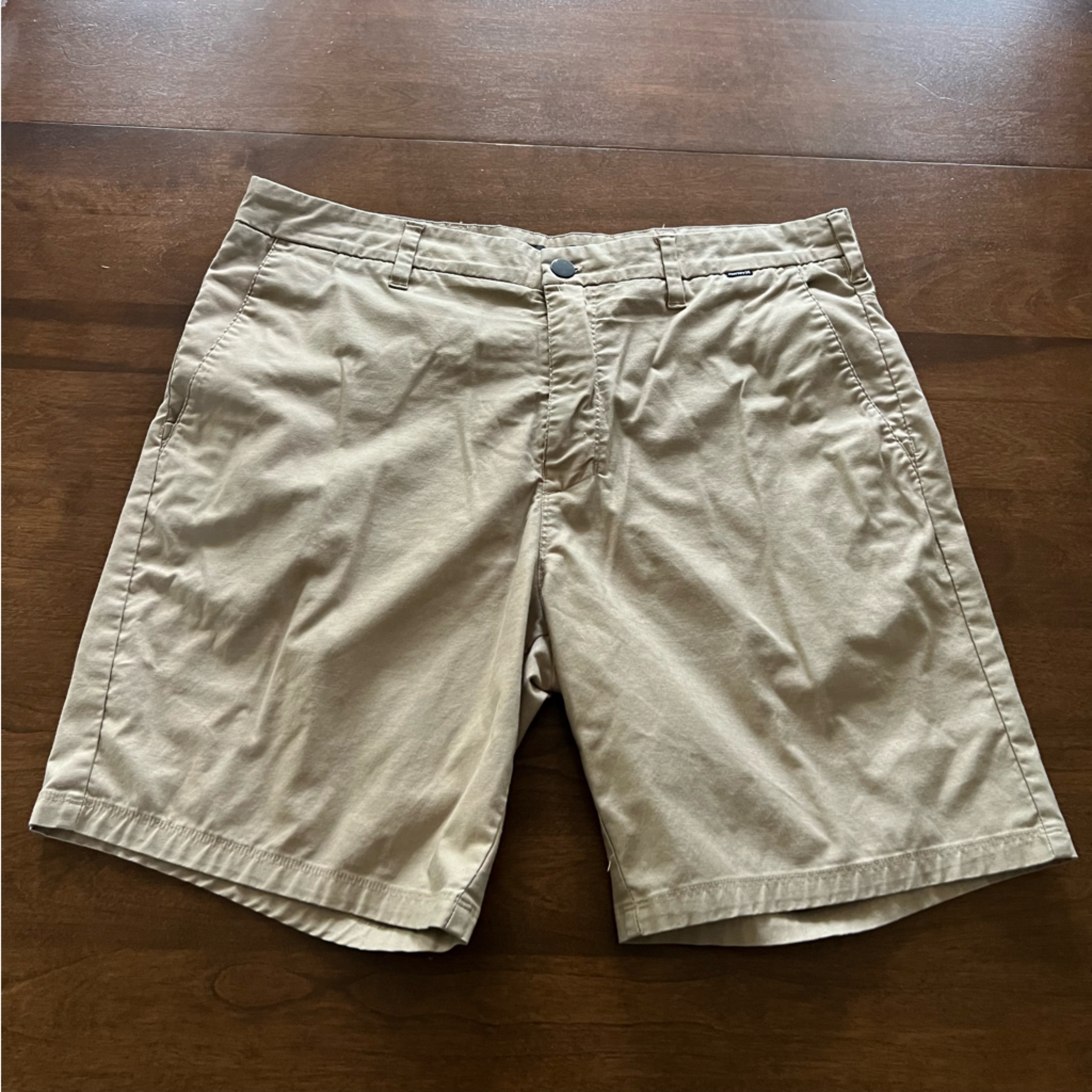 Hurley Mens Shorts Size 36 Excellent Preowned Condition